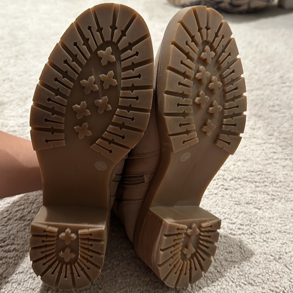 Anne Klein Booties - Picture 5 of 5